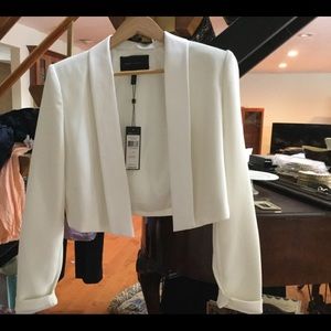 BCBG “Emmerson” Cropped Jacket off white NWT